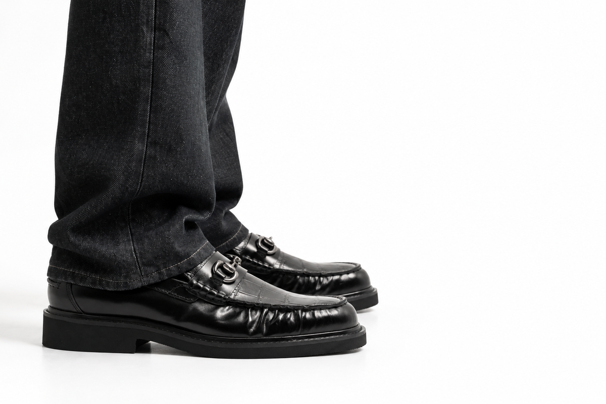 Roky 703 Negro