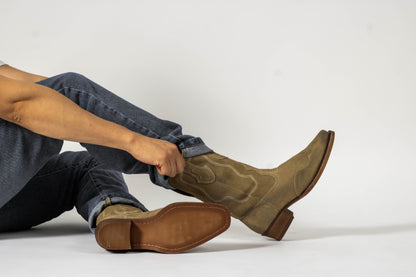 West 4401 Taupe